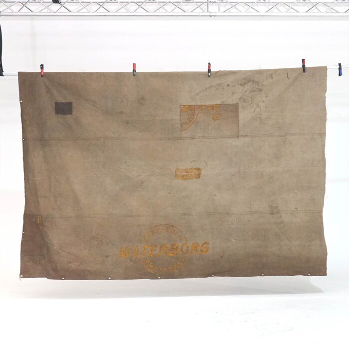 #3241 Brown canvas 3.85 x 2.65 meter