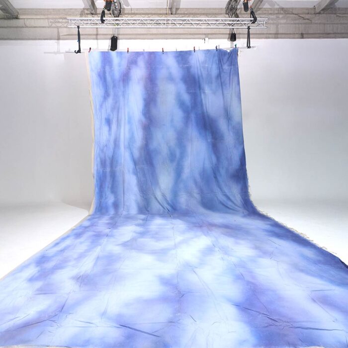 #3243 11.20 x 5.00m deep blue sea