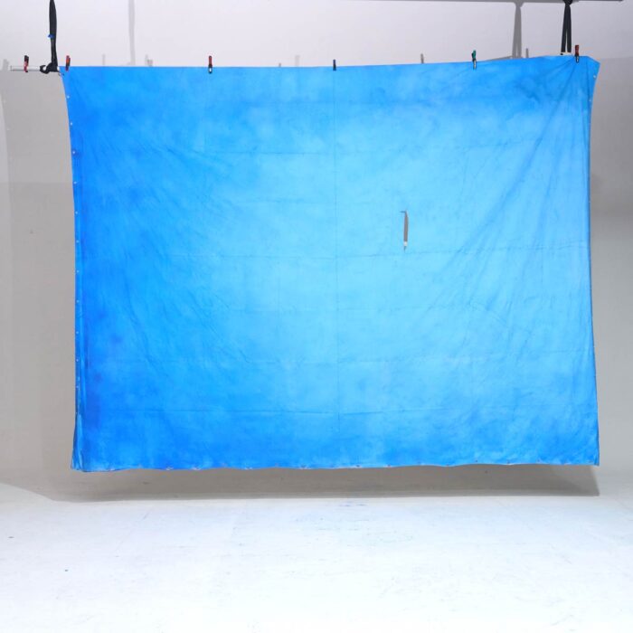 #3246 Blue canvas with tiny tear 5.40 x 4.15m